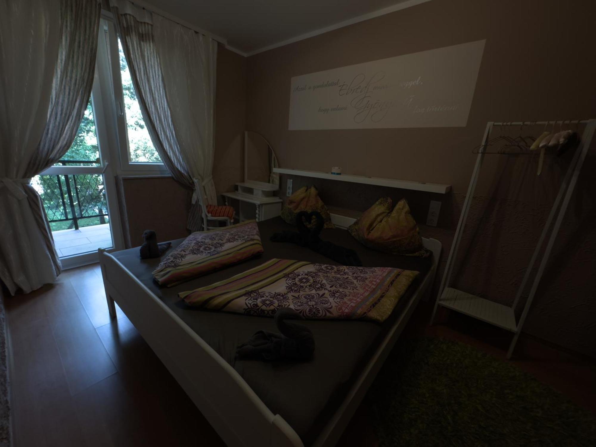 Rozsa Apartman 2 Alsóörs Chambre photo